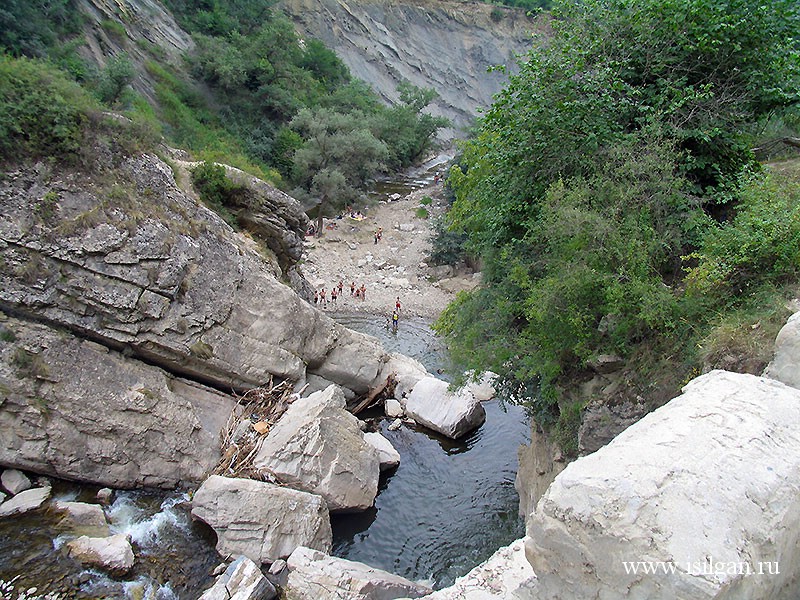 Хучнинский (Ханагский) водопад. Село Хучни. Республика Дагестан.