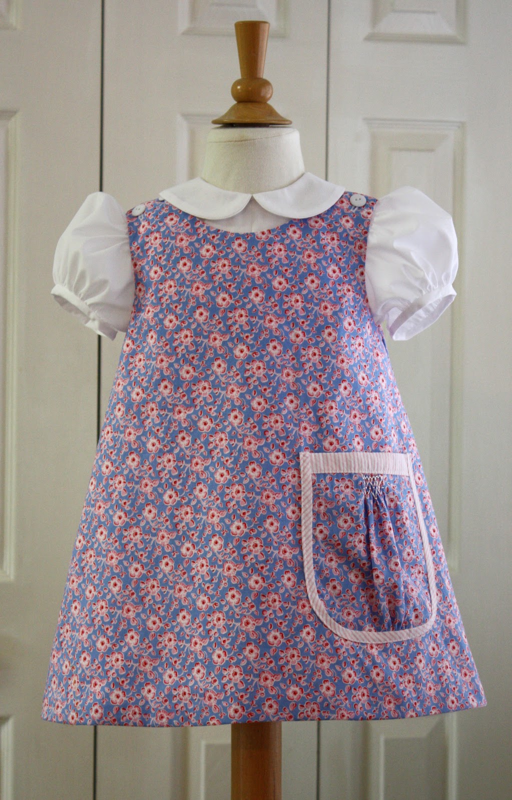 Creations By Michie` Blog: Jumper With Smocked Pocket