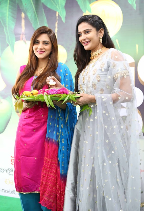 Sita Narayan & Jenny Honey at Great Eastern Retail Showroom