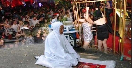 Yang Rajin Sholat Tetap Misqin, Tapi Yang Sering M4ks14t Tidak Sholat Lebih Kaya, Ini Penjelasannya Yang Rajin Sholat Tetap Misqin, Tapi Yang Sering M4ks14t Tidak Sholat Lebih Kaya, Ini Penjelasannya