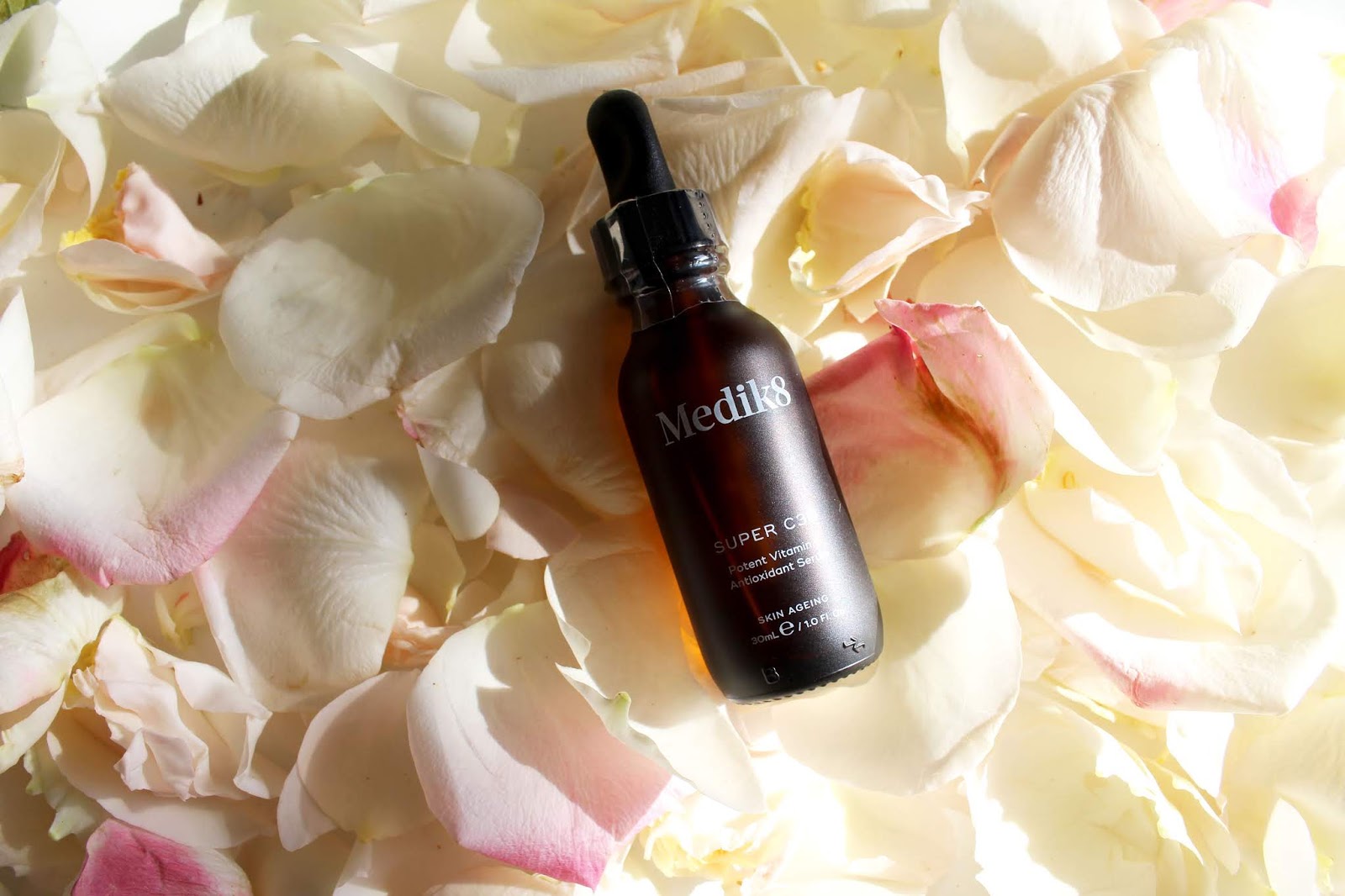 Review Medik8 Super C30 Potent Vitamin C Antioxidant Serum