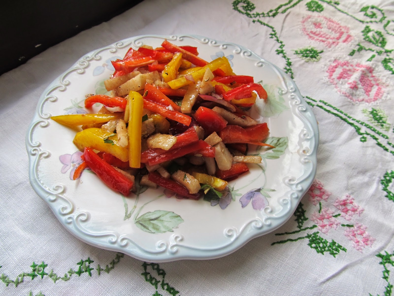 Run 4 CMT Salad Sunday Jicama and Bell Pepper Salad