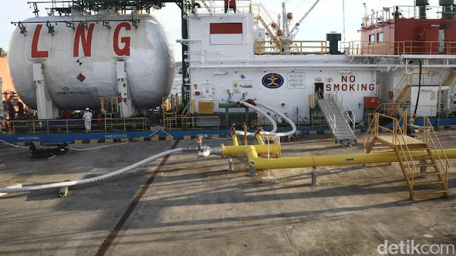 Aneh, RI Mau Impor LNG dari Singapura yang Tak Punya Ladang Gas Aneh, RI Mau Impor LNG dari Singapura yang Tak Punya Ladang Gas