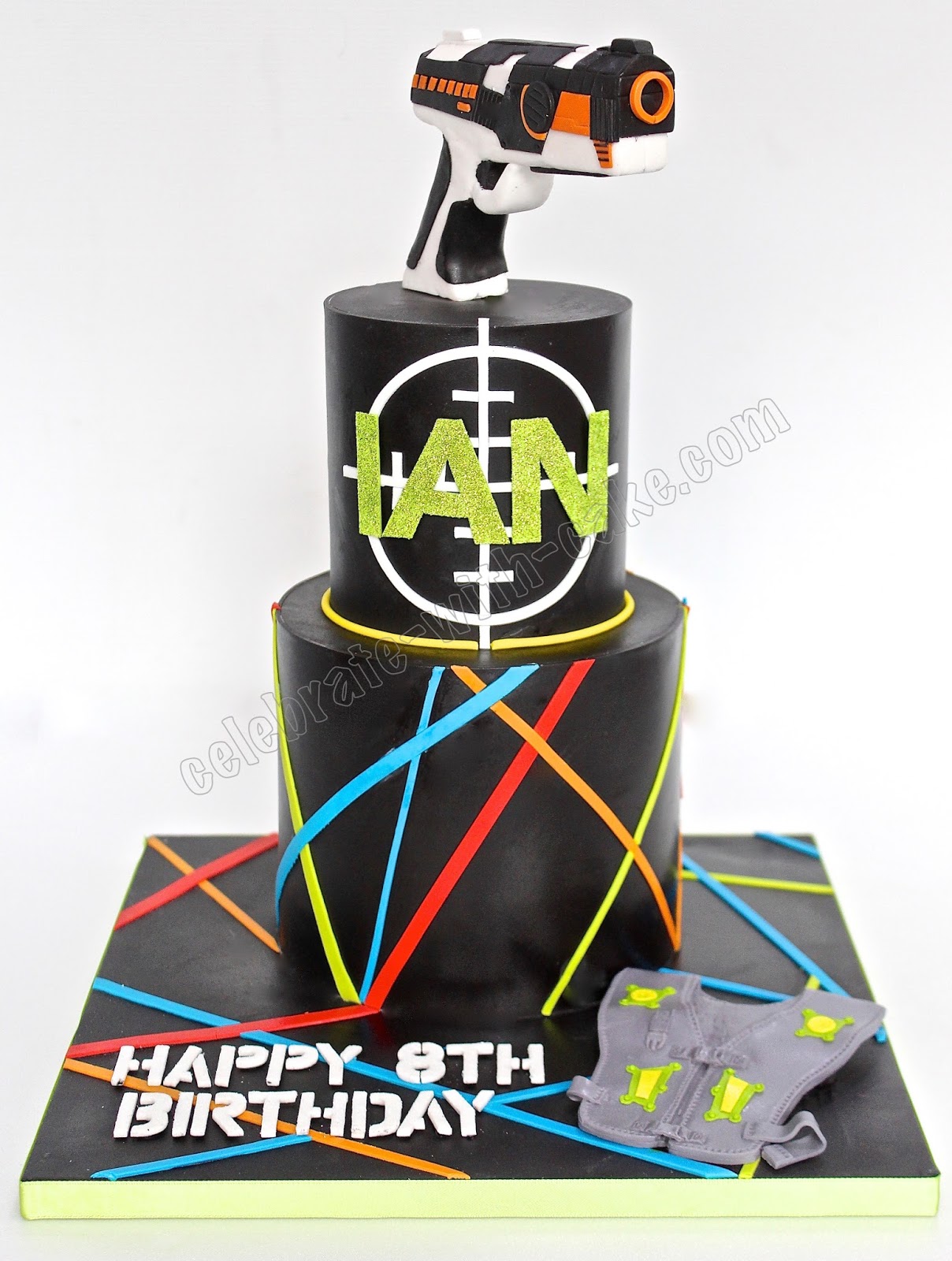 Laser Tag 2 tiers Cake