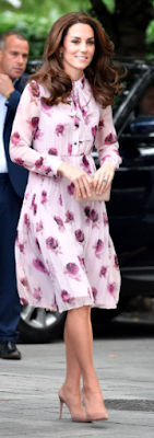 Robe Kate Spade / escarpins Gianvito Rossi / minaudière LK Bennett