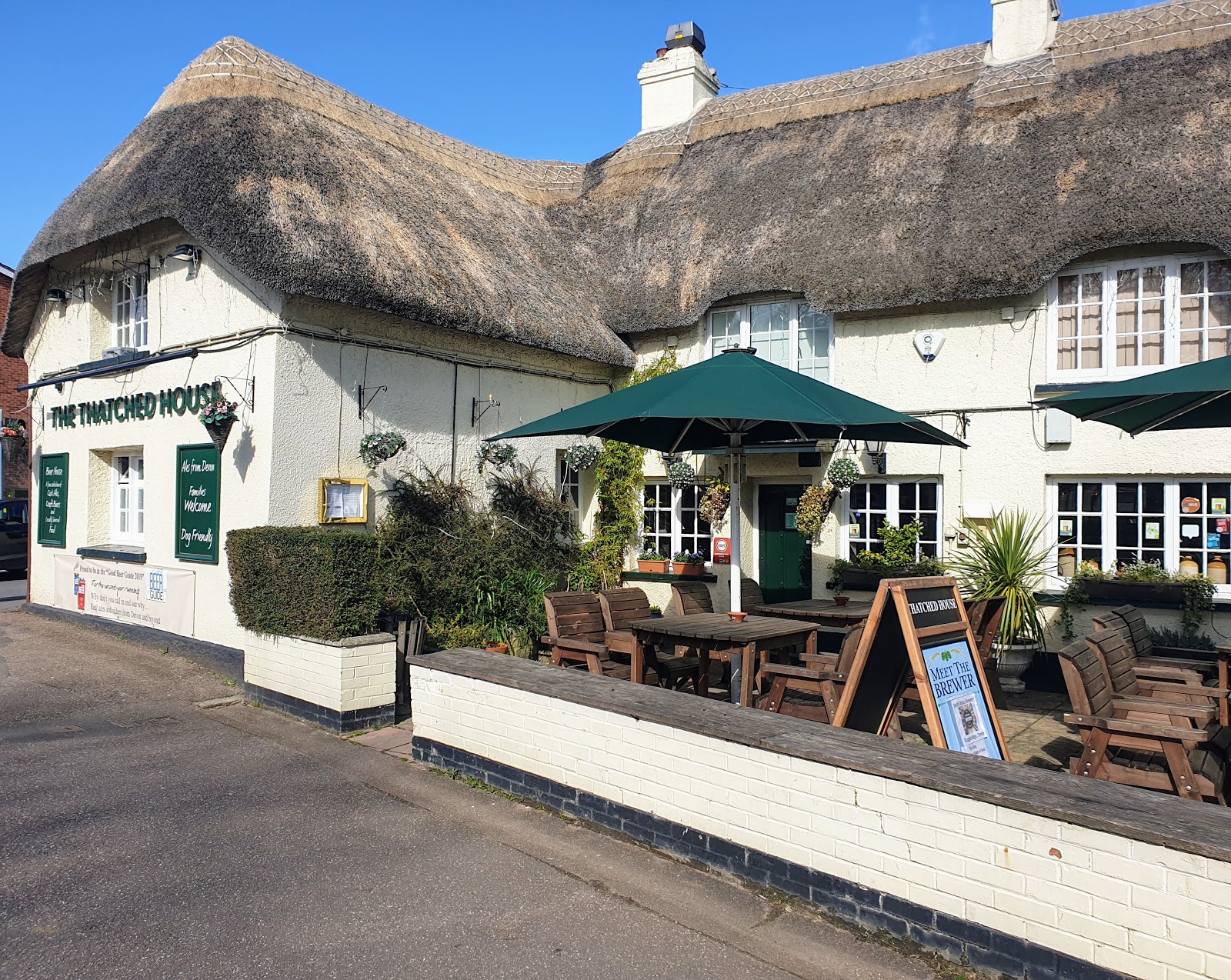 Devon's Best Roast Dinners The Thatched House Sugar Pink Food