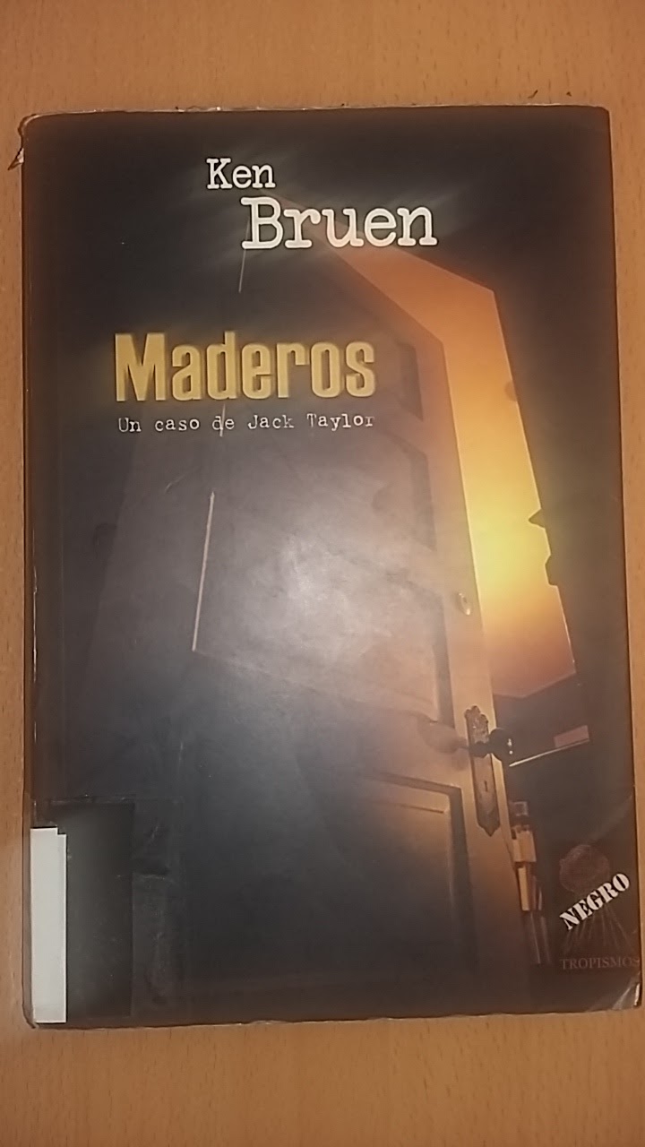 "El Garava'ns me gusta porque es el único bar que nunca me ha impedido la entrada. Ni una sola vez, nunca (...) Sobre la barra, un tríptico.