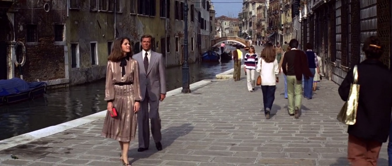 James Bond Locations Bond meets Dr. Goodhead