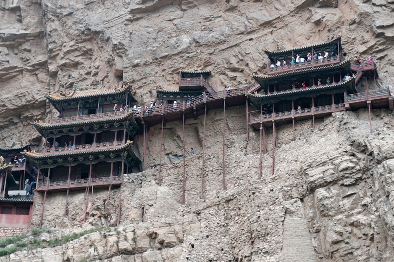 omg-facts-hanging-temple-in-china-मंदिर omg-facts-hanging-temple-in-china-मंदिर