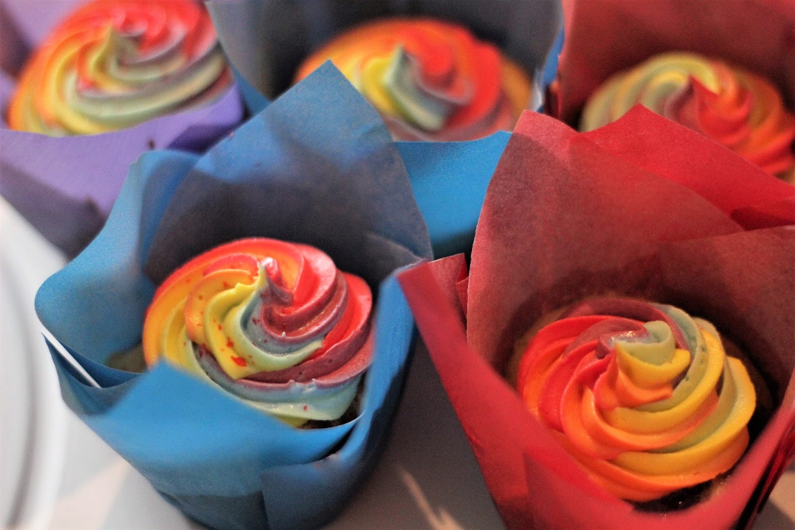 Regenbogen Muffins / Rainbow Cupcakes