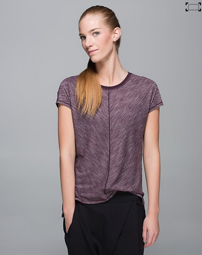 http://www.anrdoezrs.net/links/7680158/type/dlg/http://shop.lululemon.com/products/clothes-accessories/tops-short-sleeve/Retreat-Tee?cc=17664&skuId=3599151&catId=tops-short-sleeve