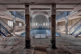 13-Christian-Richter-Architecture-with-Photographs-of-Abandoned-Buildings-www-designstack-co