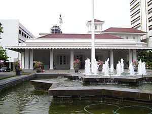 GEDUNG BALAI KOTA JAKARTA - Wisatasekolah.com