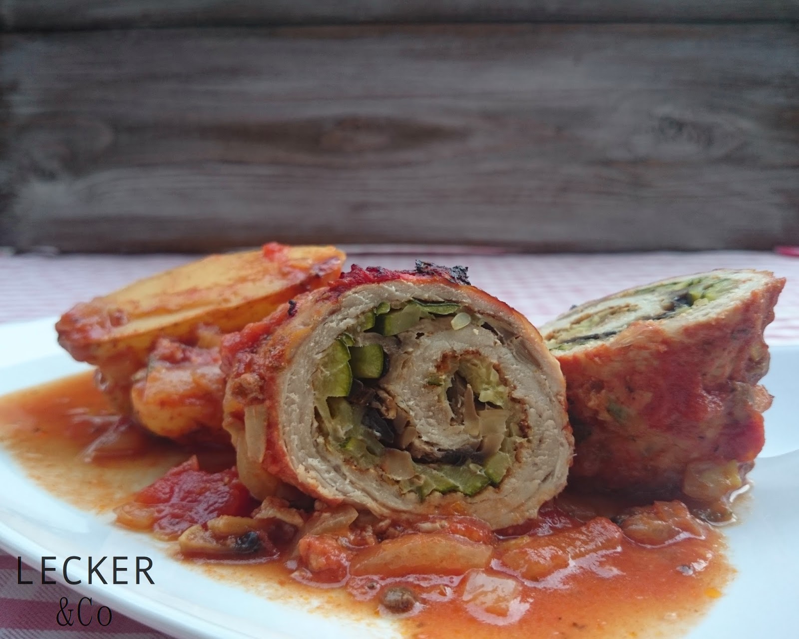 LECKER&amp;Co | Foodblog aus Nürnberg: Mediterrane Rouladen in Tomatensoße