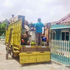 Sewa Truk di Medan. Sewa Truk Medan.