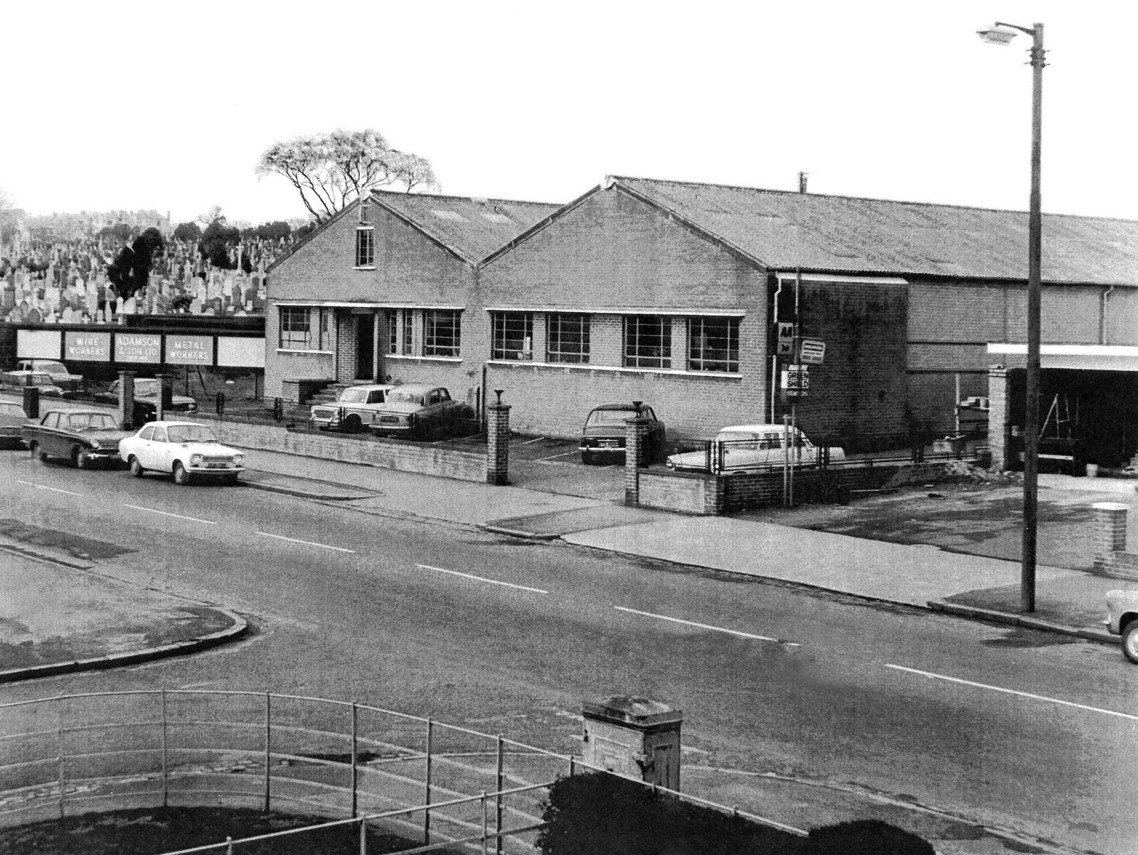RETRO DUNDEE ADAMSON'S ARBROATH ROAD 1972