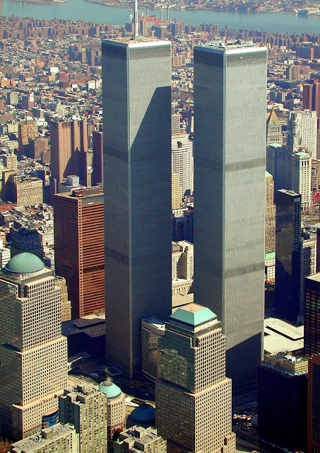 AS TORRES GÊMEAS IMPONENTES EM NOVA YORK - 1997 AS TORRES GÊMEAS IMPONENTES EM NOVA YORK - 1997