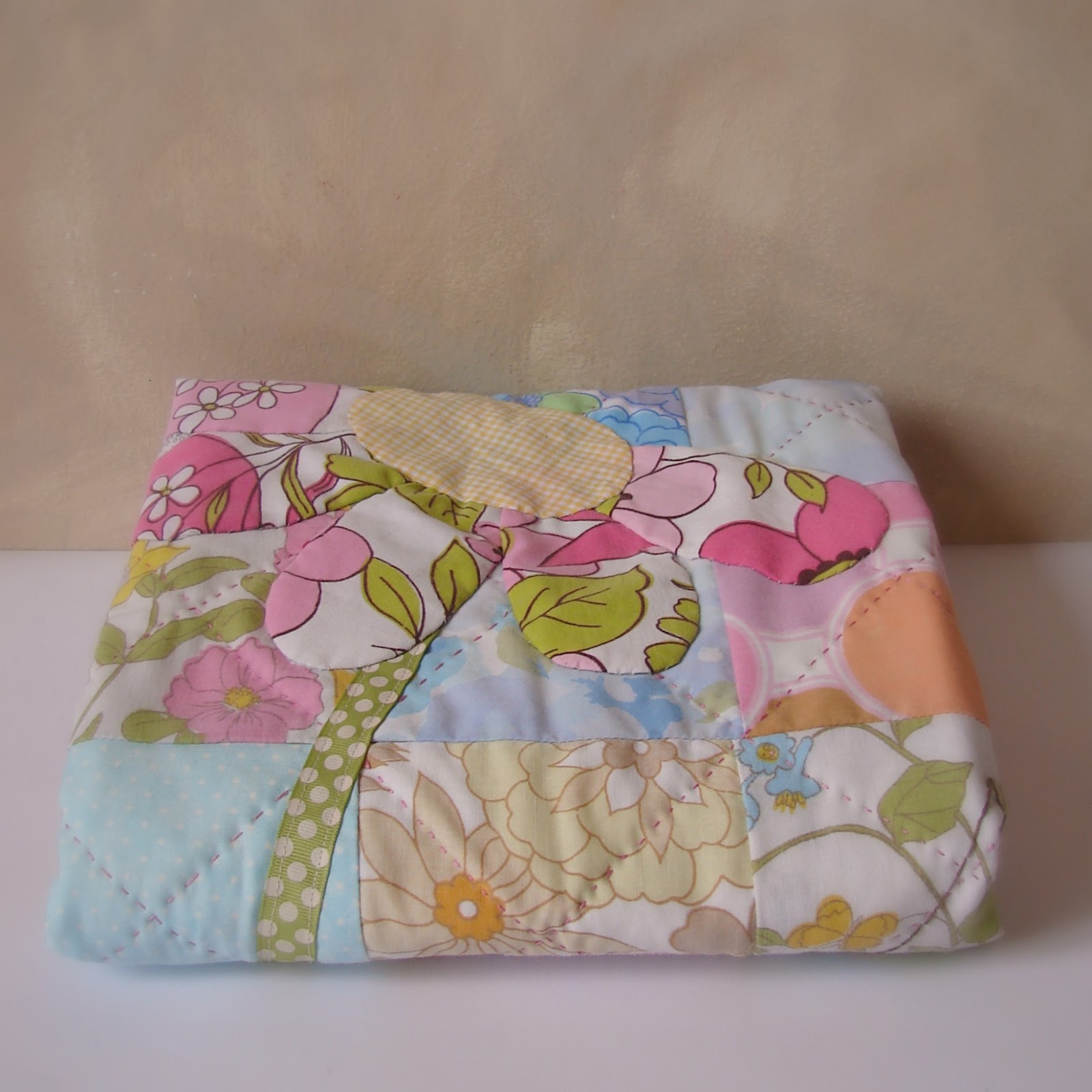 Roxy Creations Vintage fabric cot quilt