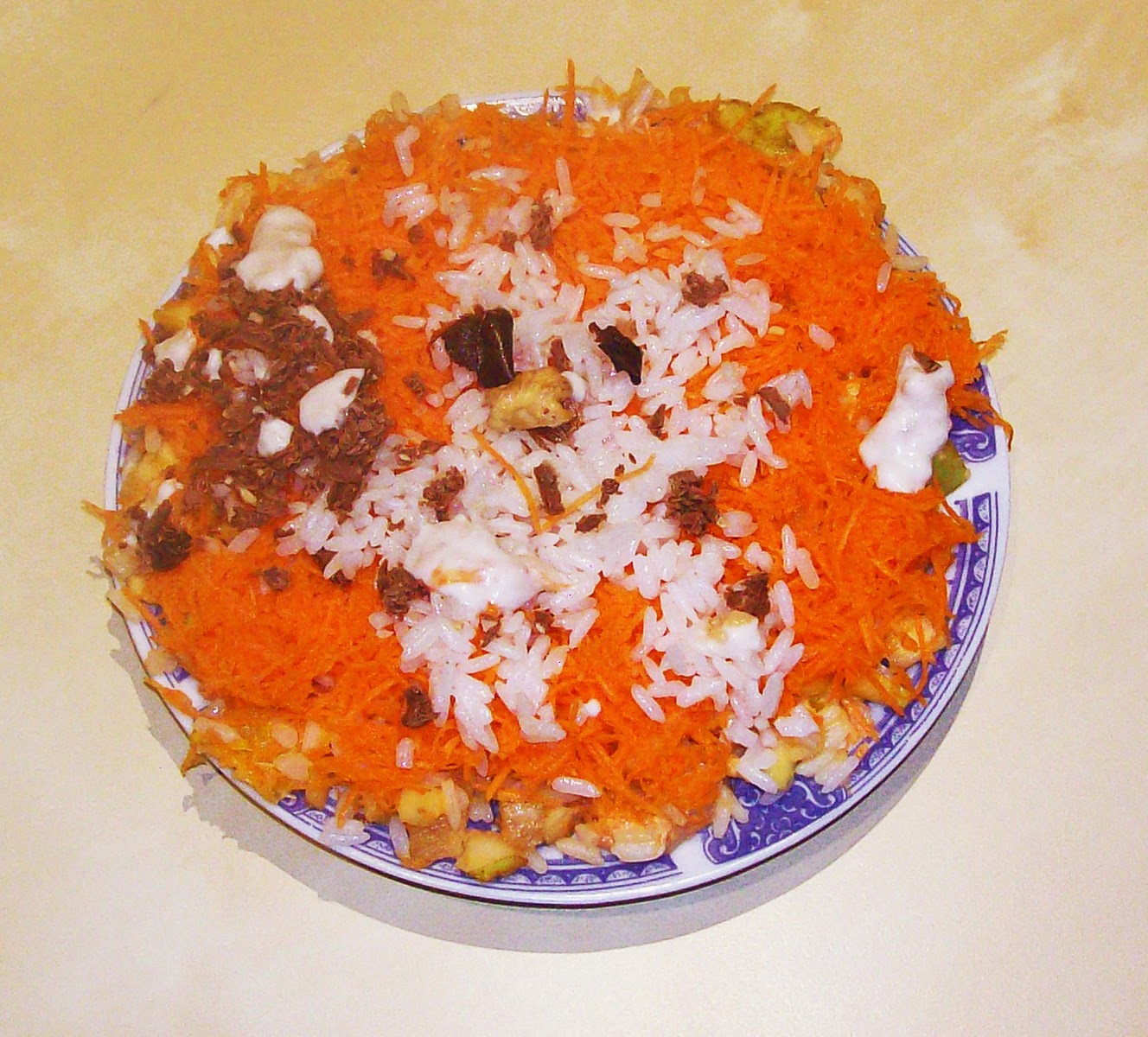 Настин фруктово - овощной с рисом салат на детский день рождения