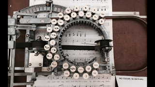آلة كتابة نوتات موسيقية من عام 1936