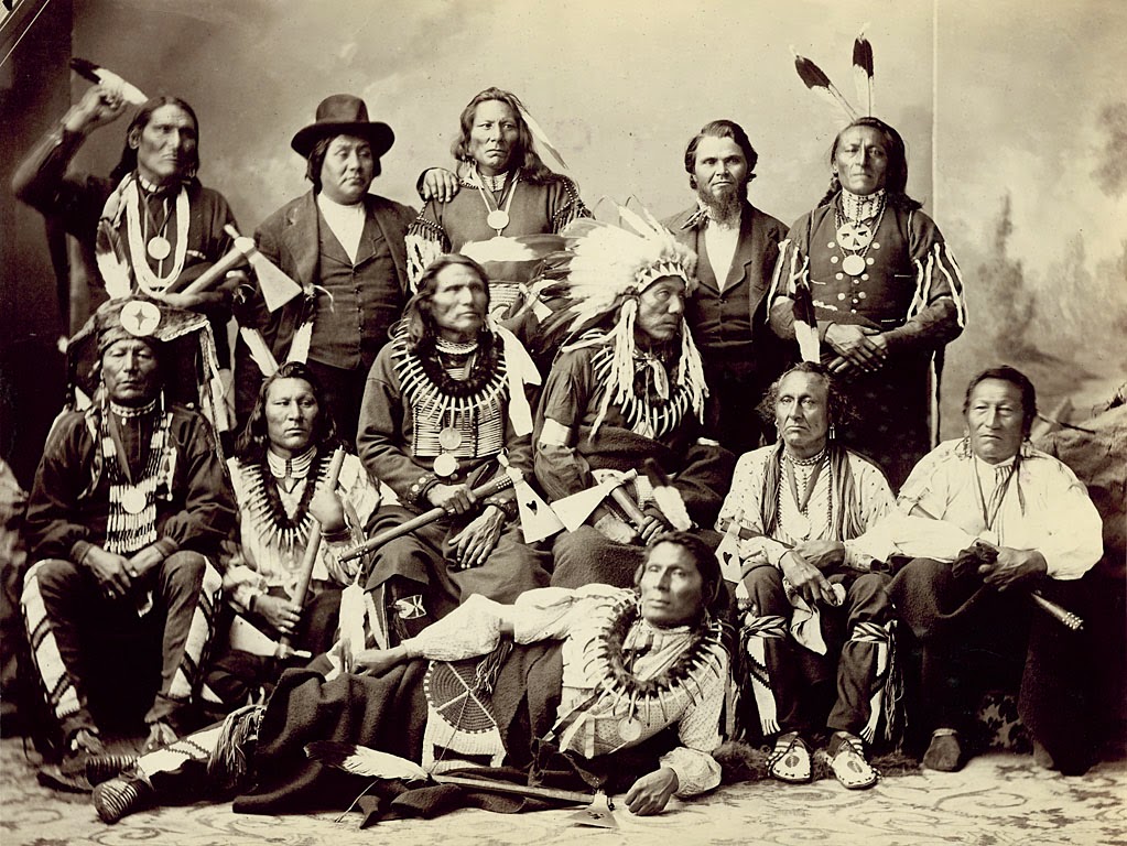 Коренные жители америки являются. Коренные жители Америки индейцы. Племя Сиу. Пауни индейцы дикого Запада. Племя Сиу индейцы.