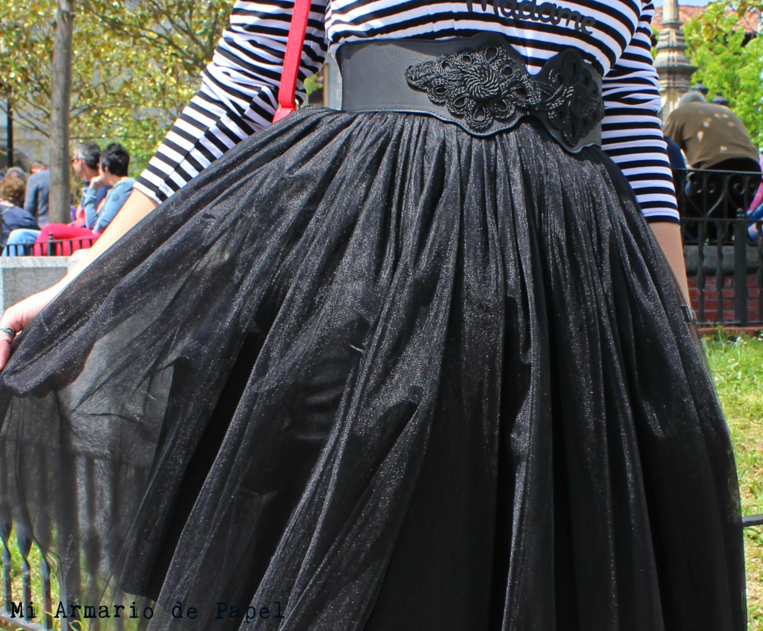 Outfit: Tres Ideas para Combinar una Falda de Tul - Propuesta 1 - Mi  Armario de Papel