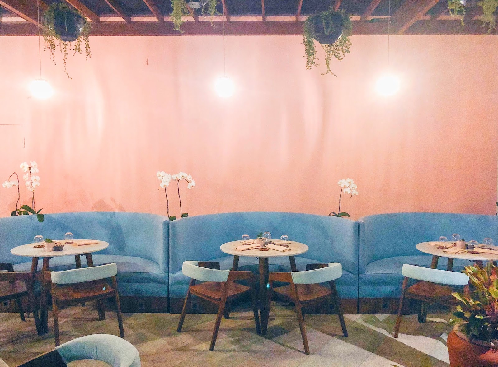 8 New Instagram Worthy Cafe And Beach Club To Visit In Bali Let S Photo 2b9 11 17 252c 2b20 2b30 2b12