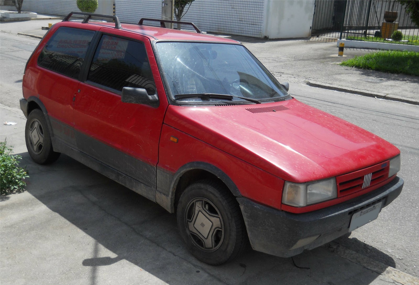 Registros Automotivos do Cotidiano: Fiat Uno 1.6 R 1991