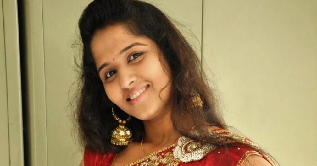Kerala Sexy Aunty Actress Jayathi Sexy Red Saree Pallu