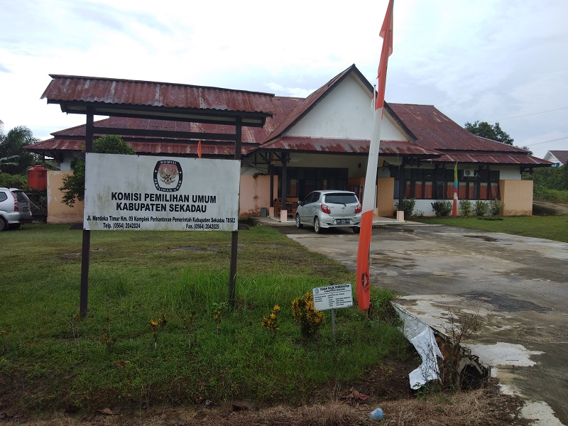 KPU Sekadau Siap Terima Jika Ada Aduan Masyarakat KPU Sekadau Siap Terima Jika Ada Aduan Masyarakat