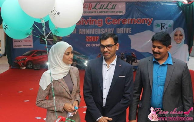 Perasmian Produk FGWalet oleh Datin Hajjah Fouziah Gous di Lulu Hypermarket. Perasmian Produk FGWalet oleh Datin Hajjah Fouziah Gous di Lulu Hypermarket.