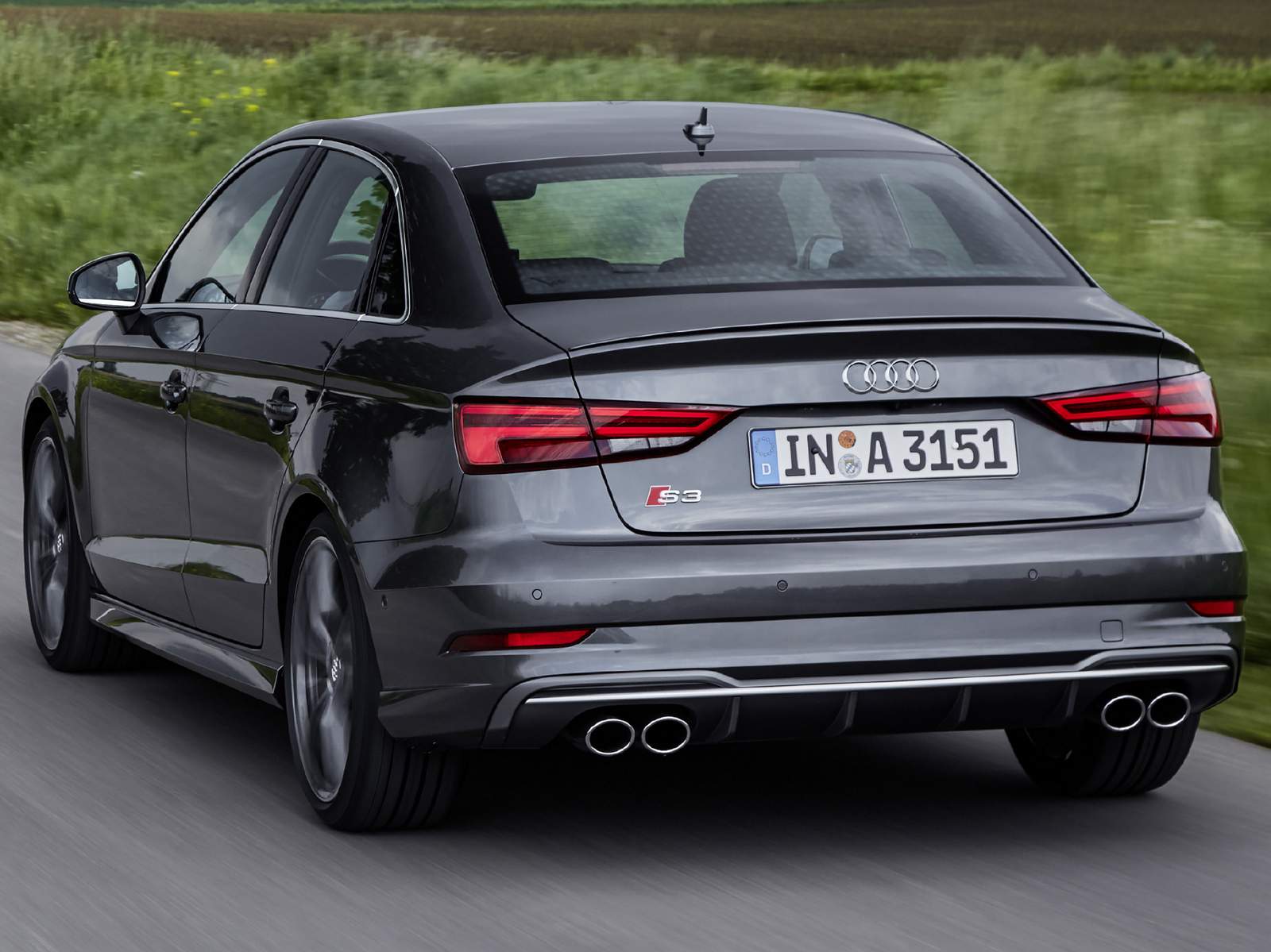 Audi S3 2017: vídeo, consumo, performance e detalhes