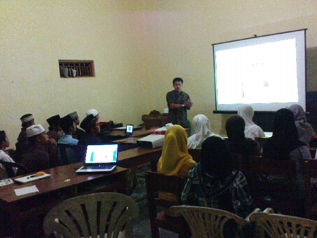 Diklat Ruang OSIS SMK Bustanul Ulum 2012 - SMK Bustanul Ulum
