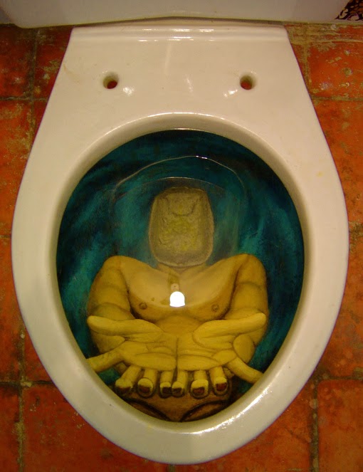 Bilderesultat for weird toilets