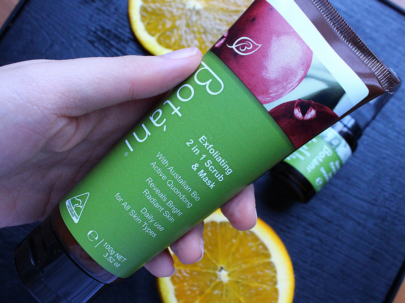 Review Botani Exfoliating 2 in 1 Scrub & Mask Kem Tẩy Da Chết Và Mặt Nạ