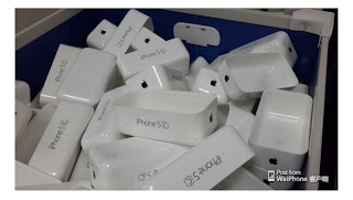 iPhone 5C, foto della scatola del nuovo modello low-cost.