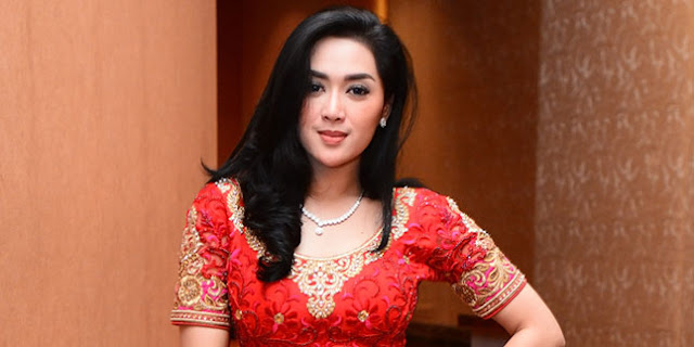 Tiara Dewi Syahrini KW Tiara Dewi Syahrini KW