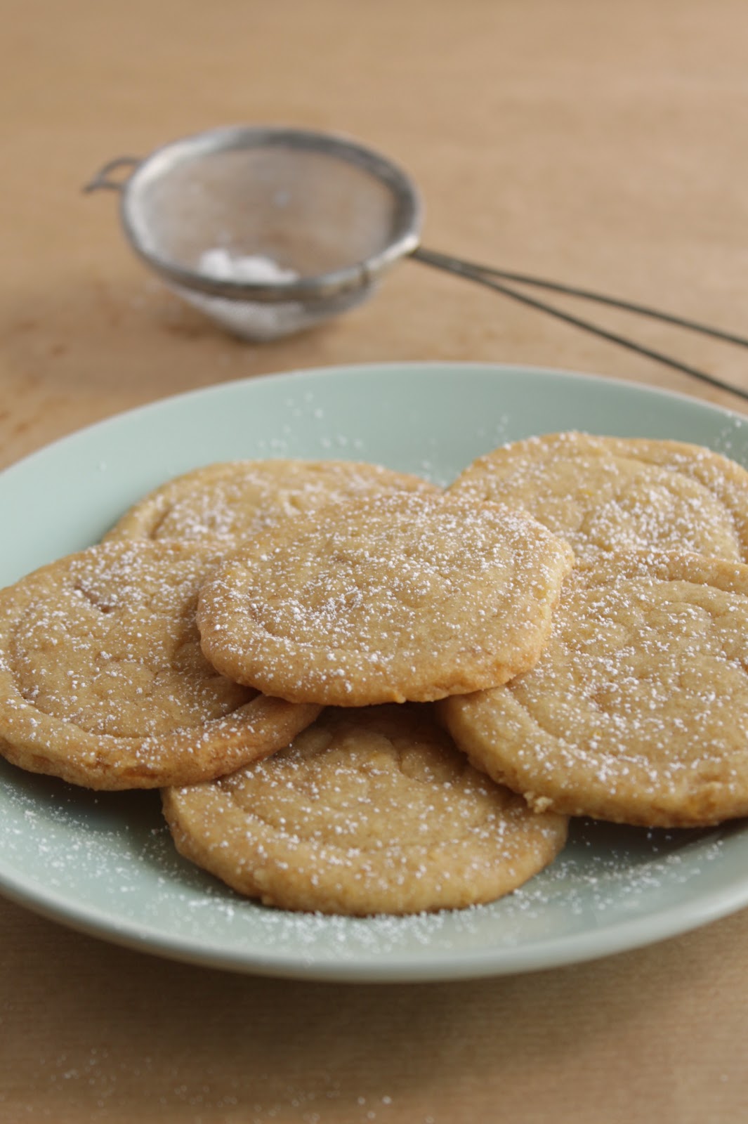 all-that-glisters-is-not-gold-stem-ginger-and-lemon-iced-biscuits