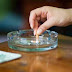 Como eliminar olores de cigarrillos de su hogar