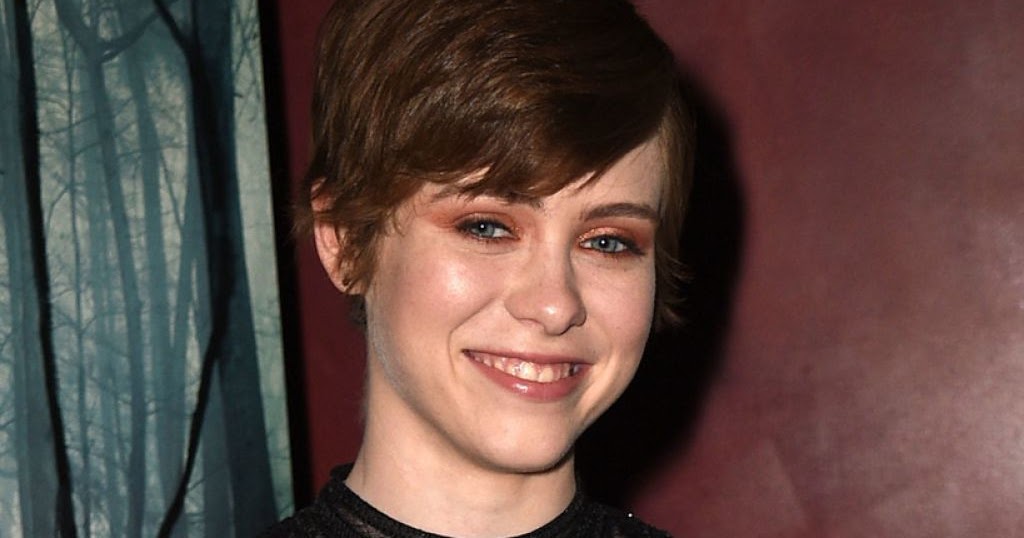 Red Carpet Dresses: Sophia Lillis - “Gretel & Hansel” Special Screening