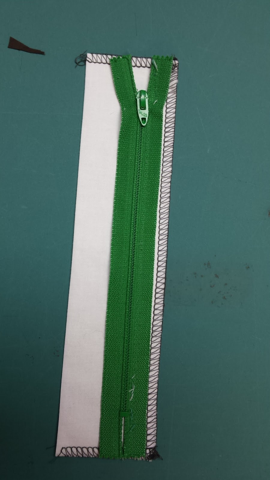 Sebastian Designs Fly Zipper tutorial