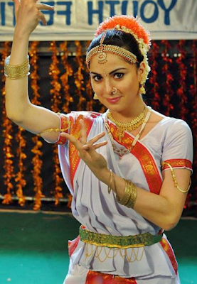 Wiki SHRADDHA ARYA aka PAAKHI Wiki SHRADDHA ARYA aka PAAKHI