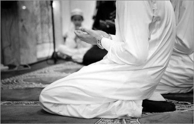 Sebelum Bingung Malam Mingguan, Ini Waktu Mustajabnya Doa di Hari Jum`at! Sebelum Bingung Malam Mingguan, Ini Waktu Mustajabnya Doa di Hari Jum`at!