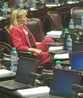 Calidad institucional: látigo y billetera para gobernadores