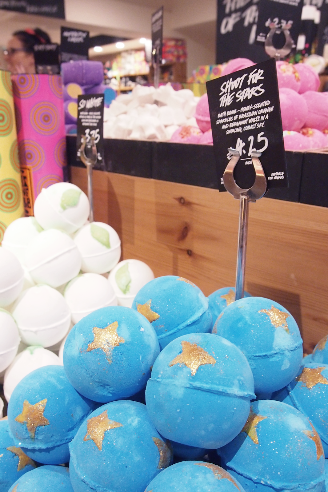 rljlowe | Lush Christmas 2016 rljlowe | Lush Christmas 2016