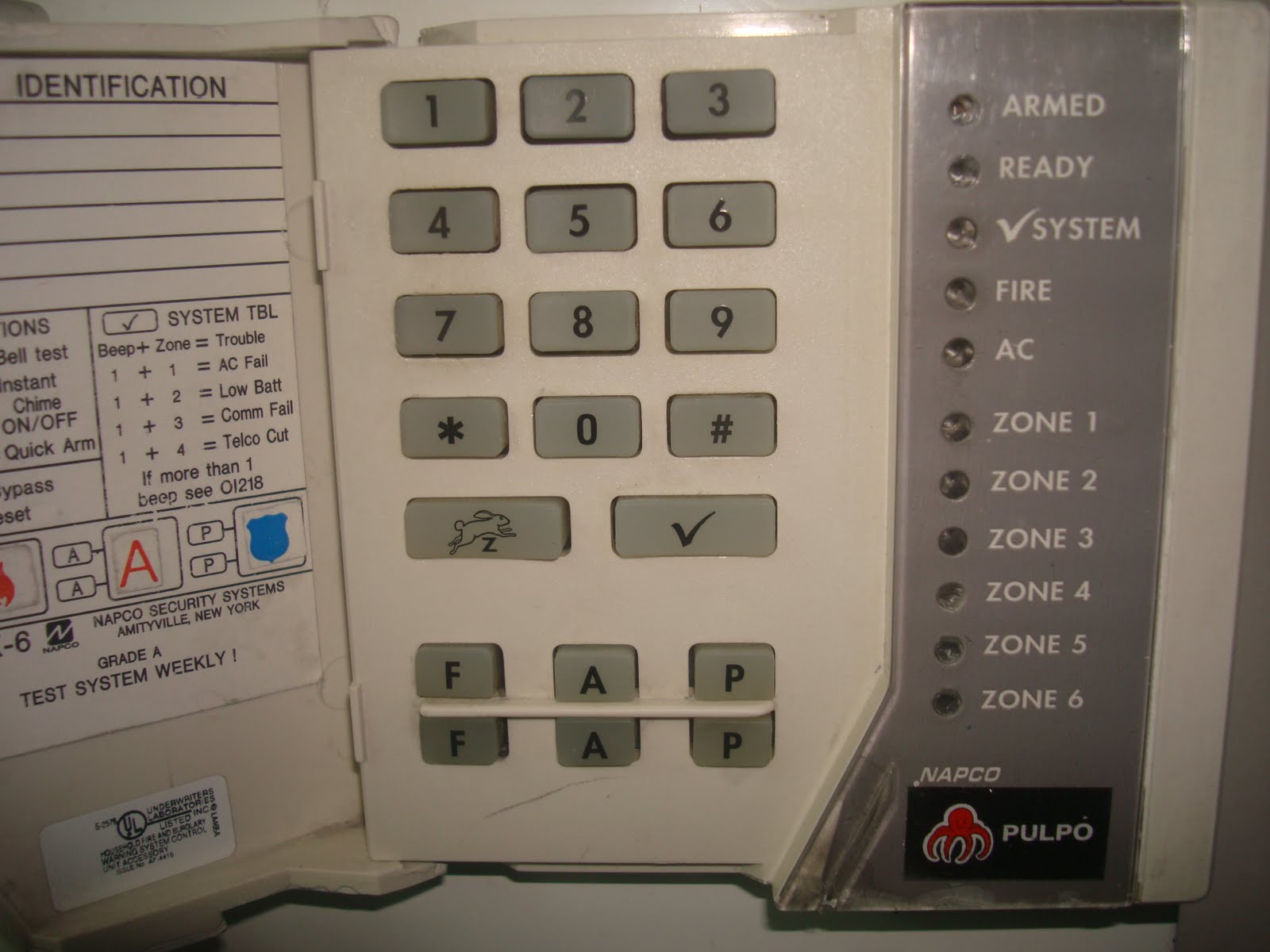 equipos-y-marcas-de-alarmas-panel-napco-xp-600