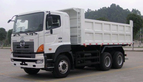 Hino Dump Truck-putih