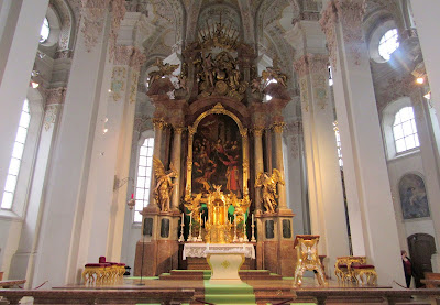 Heilig-Geist Kirche - Igreja do Espírito Santo O que ver em Munique Alemanha