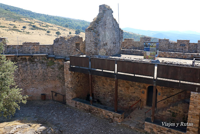 Castillo de Cornatel, el Bierzo, León