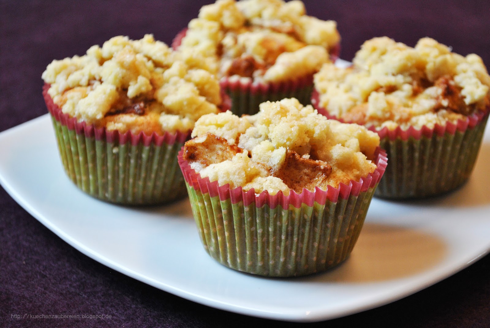 Küchenzaubereien: Winterliche Apfel-Streusel-Muffins mit Marzipan